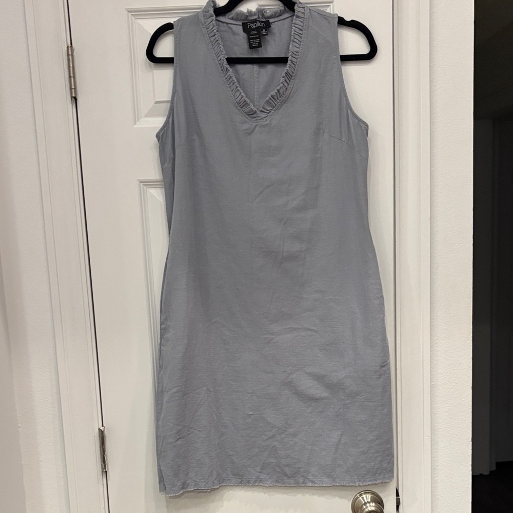 Papillion Gray‎ Sleeveless Midi Dress